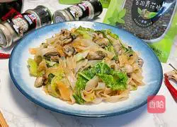 Illustration of how to make fried rice noodles with oysters 12
