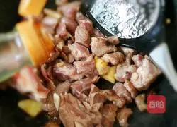 Illustration of how to make braised mutton 5