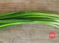 Illustration of how to make pickled pepper, chicken feet and cabbage stewed 3