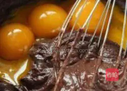 Cocoa Cream Cake Recipe Illustration 2