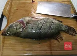 Illustration of how to make steamed mandarin fish 1