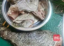 Illustration of how to make boiled fish fillets 3