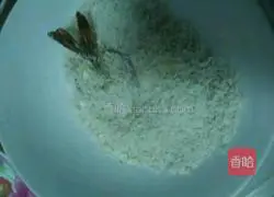 Illustration of how to make anchovy shrimp balls 6