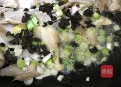 Illustration of how to make twice-cooked pork with green pepper and onion 4