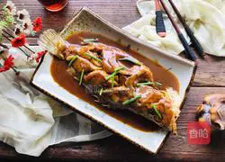 Braised Gui Illustration of how to cook fish 10