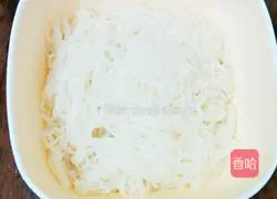 Illustration of how to make scallion-flavored beef noodles 4