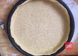 Seafood Pizza Recipe Illustration 5