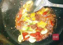 Spicy Illustration of how to make shrimp 4