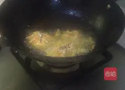 Illustration of how to make dry-fried river shrimp 5