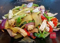 Illustration of how to make fried squid rolls with lettuce 9