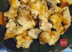 Illustration of braised soybeans and pig trotters 8