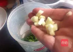 Illustration of how to make seafood pasta 4