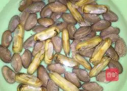 Illustration of how to bake tinfoil snails 1