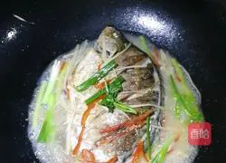 Illustration of how to make pan-fried golden drum fish 12