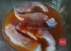 Illustration of how to make herring stuffed with tomatoes 5