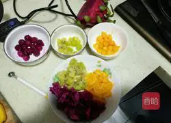 Illustration of how to make six-inch fruit cream cake 4