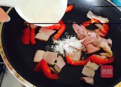 Cheese Baked Potatoes Recipe Illustration 4