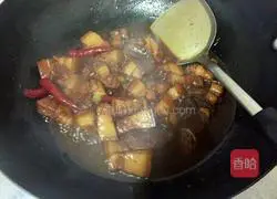 Illustration of how to make braised pork 8