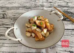 Illustration of how to make braised fish cubes with garlic 10