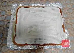 Strawberry Cream Cake Roll Recipe Illustration 19