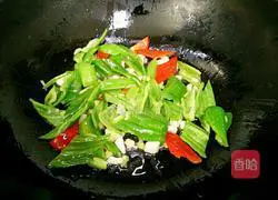 Illustration of how to make green pepper squid 7