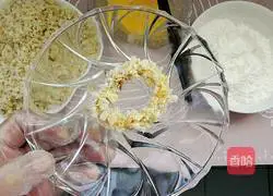 Illustration of how to make squid rings 9