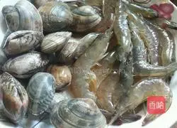 Illustration of how to make raw seafood porridge 3