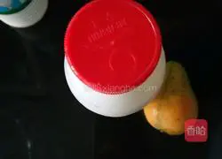 Illustration of how to make mango mousse yogurt 1