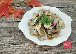 Illustration of how to make garlic razor clams 6