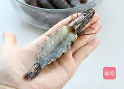 Illustration of steamed prawns with garlic vermicelli and vermicelli 2