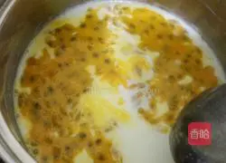 Illustration of how to make passion fruit mousse 5