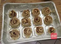 Illustration of how to make sweet bread and cinnamon rolls 14