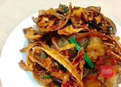 Illustration of how to cook bacon with dried bamboo shoots 7