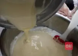 Sesame Cream Cake Roll Recipe Illustration 10