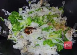 Stir-fried oysters Illustration of how to make powder 9