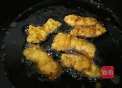 Illustration of how to make short crispy pork 7