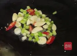 Illustration of how to make stir-fried abalone with soy sauce 2