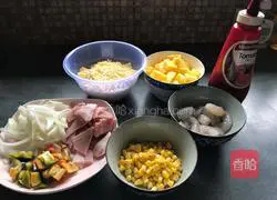 Illustration of how to make shrimp, bacon and pineapple pizza 1