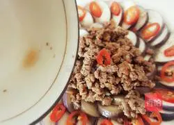 Illustration of how to steam eggplant with minced meat 9