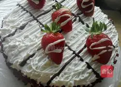 Strawberry Cream Cake Recipe Illustration 10