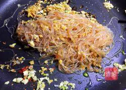 Illustration of steamed oysters with garlic vermicelli 10