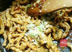  Illustration of how to make fish-flavored shredded pork 5