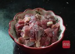 Illustration of tomato stewed beef brisket 2