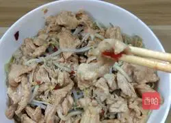 Illustration of home-style boiled pork slices 12