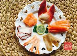 Illustration of how to make seafood sushi 1