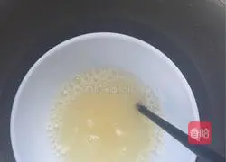 Illustration of how to make cherry mousse 4