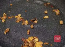 Illustration of how to make southern Fujian oyster fried 9