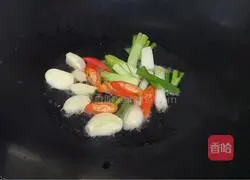 Illustration of Spicy Fried Haihong Recipe 2