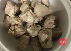 Illustration of home-cooked braised pork ribs 1