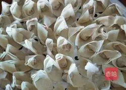 Illustration of how to make Chongqing snacks (Lao Ma Chao Shou) 11